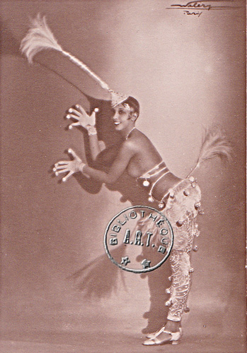 1930 Joséphine Baker au Casino de Paris.