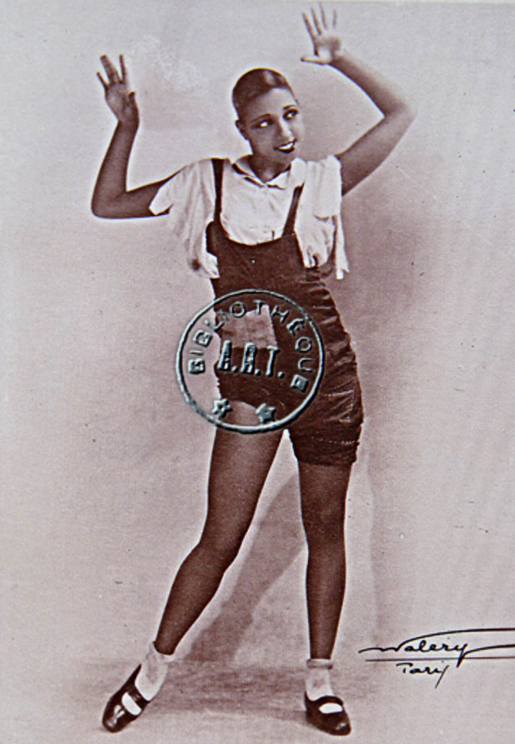 1930 Joséphine Baker au Casino de Paris.
